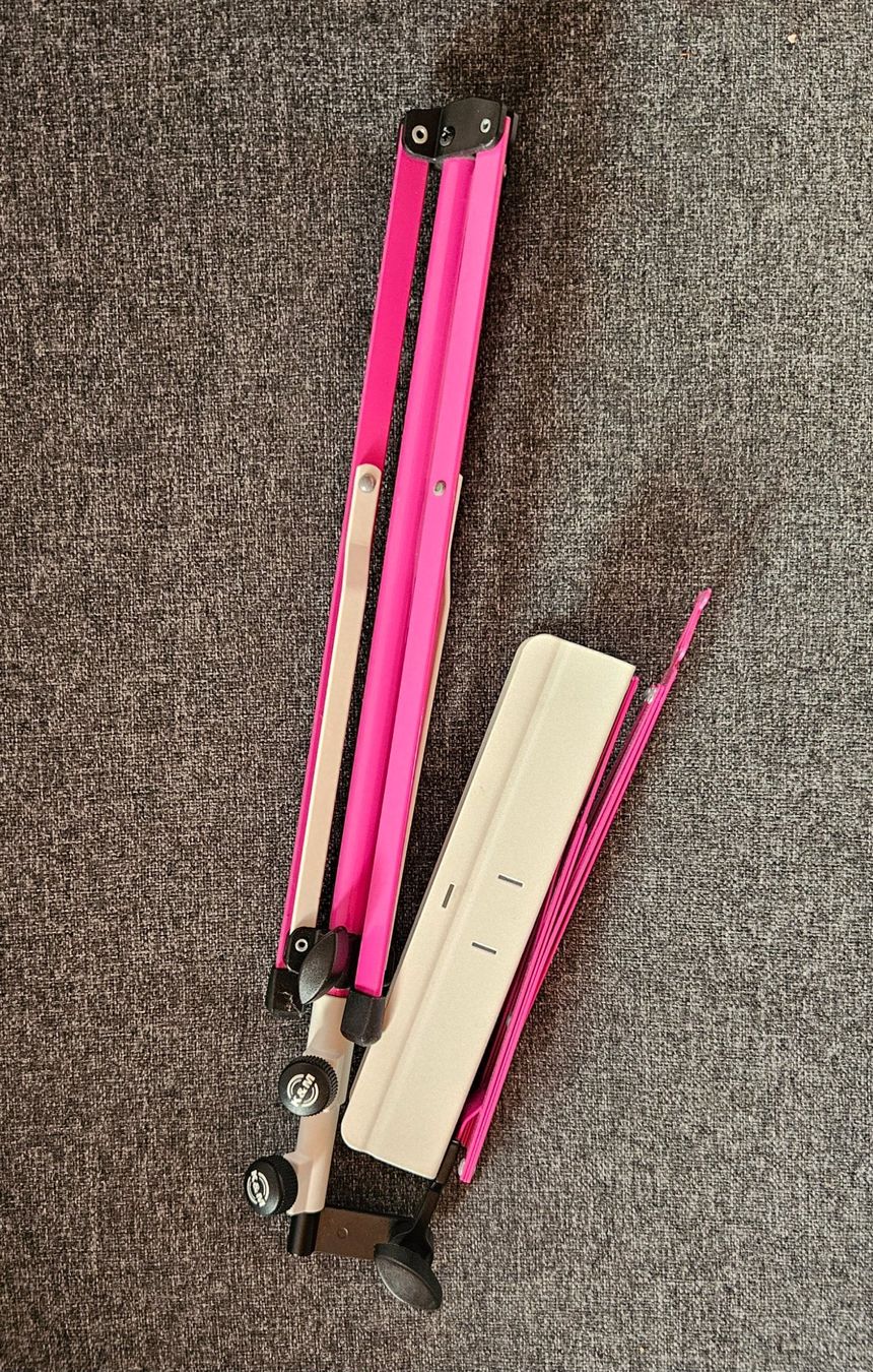König & Meyer Supports pour instruments & partitions: Notenständer K&M weiss und pink – D'occasion à Staffelbach par Frisco77 3