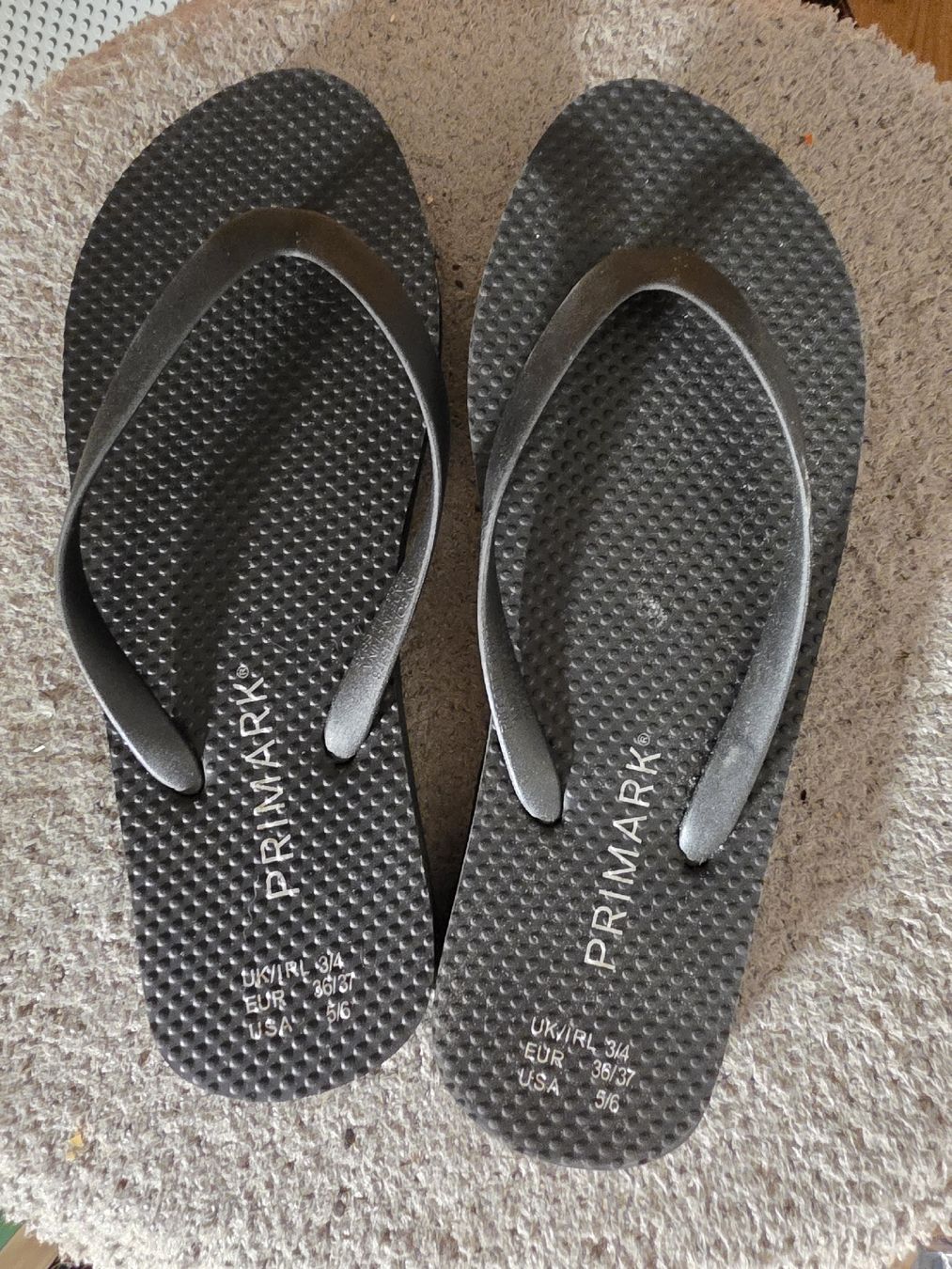 Chaussures femmes: Flip Flops Marke Primark Groesse 36/37 – Neuf (Voir description) à Buchs AG par lan_6ykc 1