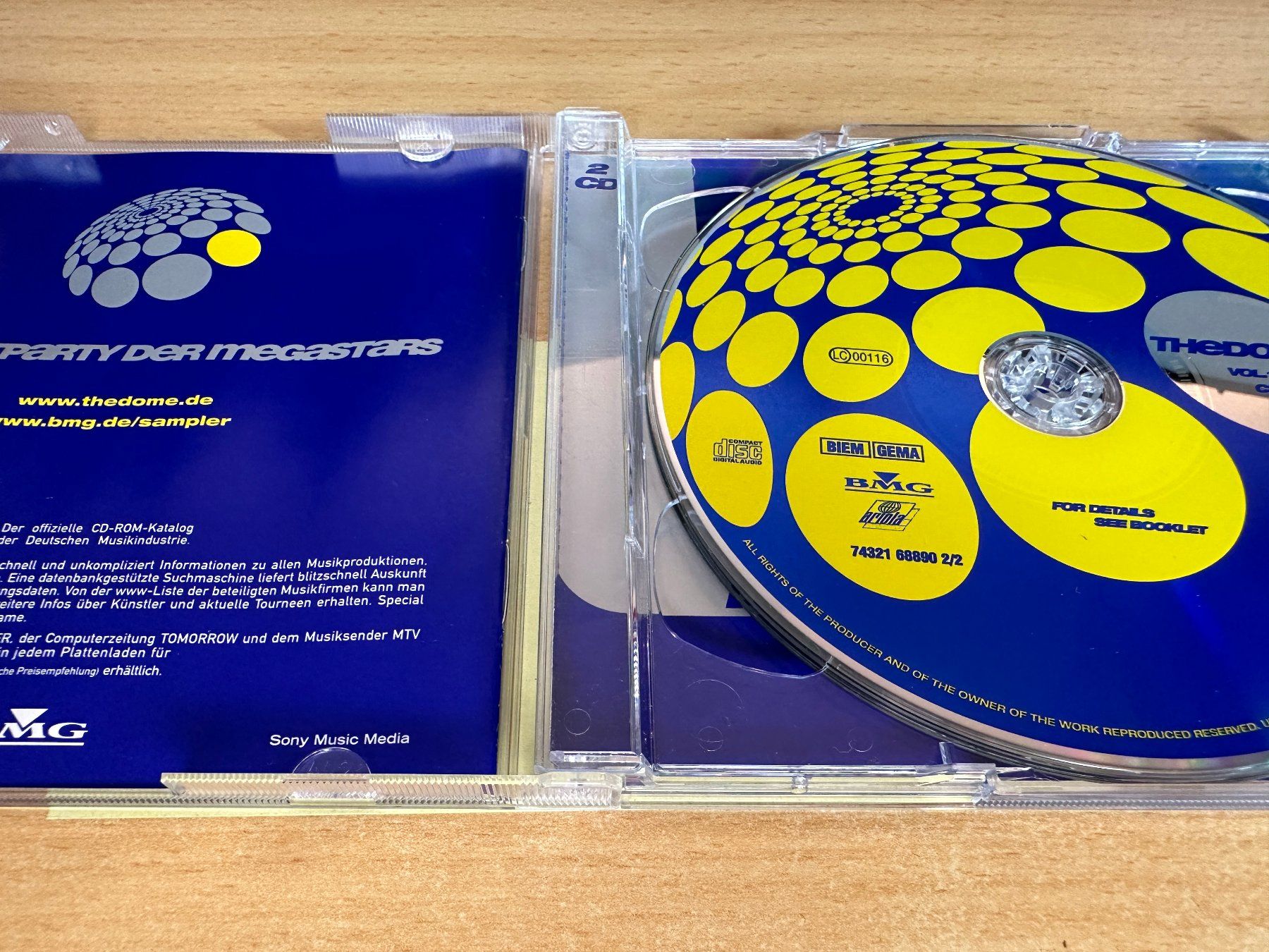 CD: Various – The Dome Vol. 10 - 2 CD – Usato da Rikon im Tösstal venduto da Alpenmutz 2