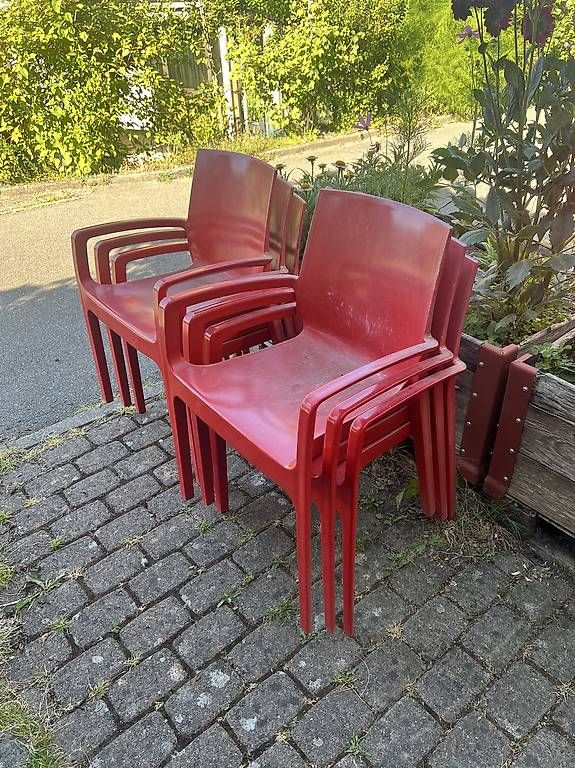 Chaises: 6 stapelbare Gartenstühle – D'occasion à Münchenbuchsee par 65Gere 2
