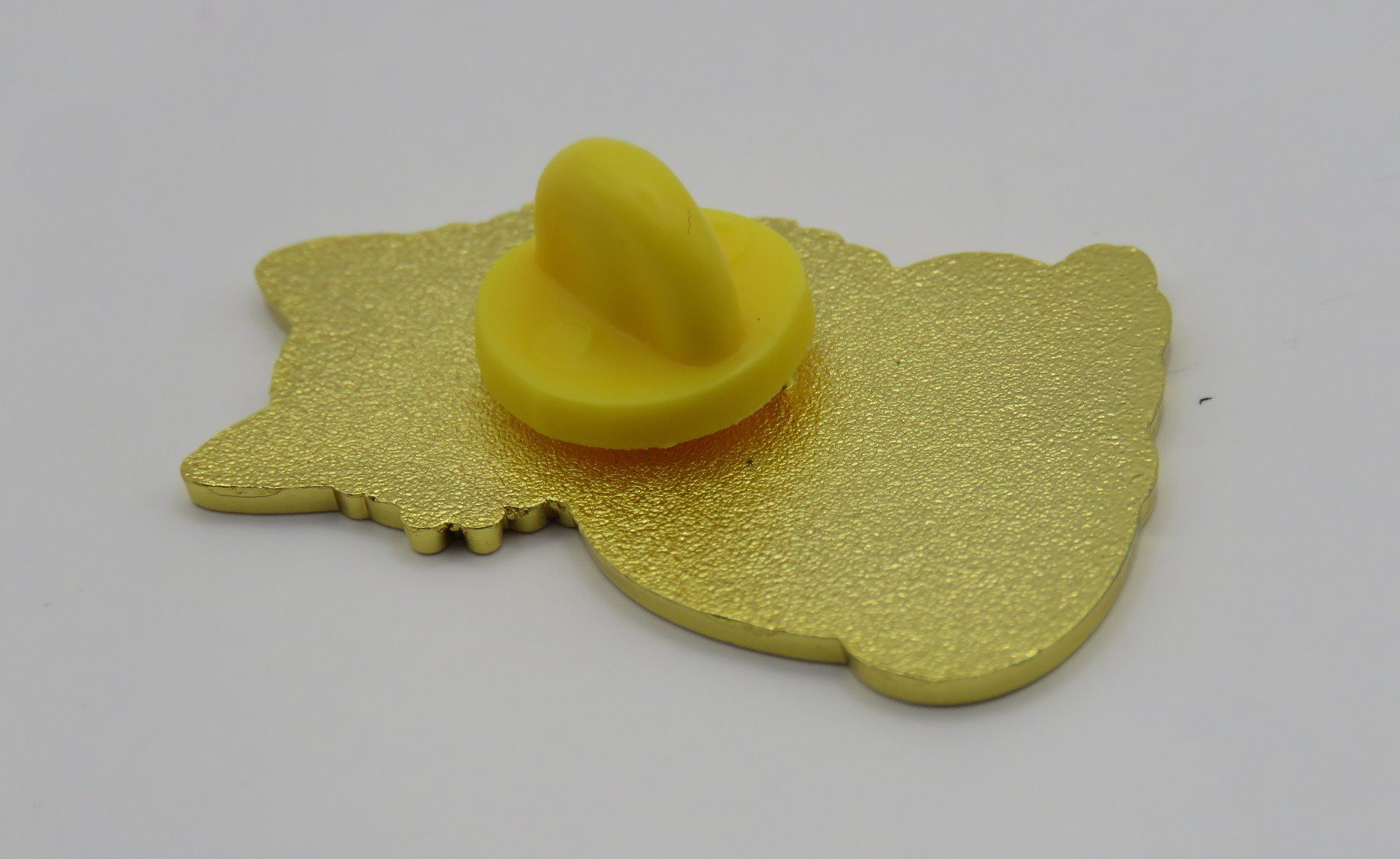Spille & Fermagli: Ansteck Pin - KATZE - Emaille - Goldfarben - 3x2,3cm – Nuovo e nell'imballaggio originale da Grenchen venduto da Yamahwildstar16 3
