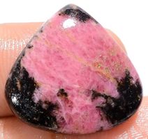 Cabochon L-1995 – Rhodonit 20X21X5mm - 25 Ct.