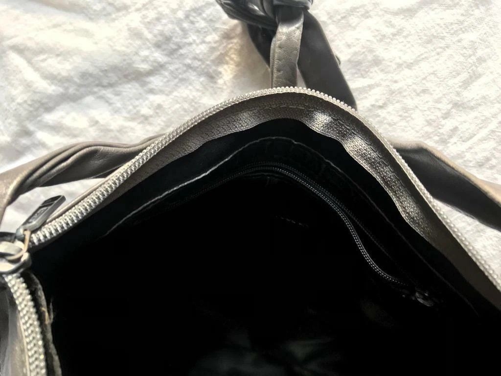 Sacs femmes: Vintage Grey Leather Bag / 80s design – D'occasion à Zürich par lils01 5