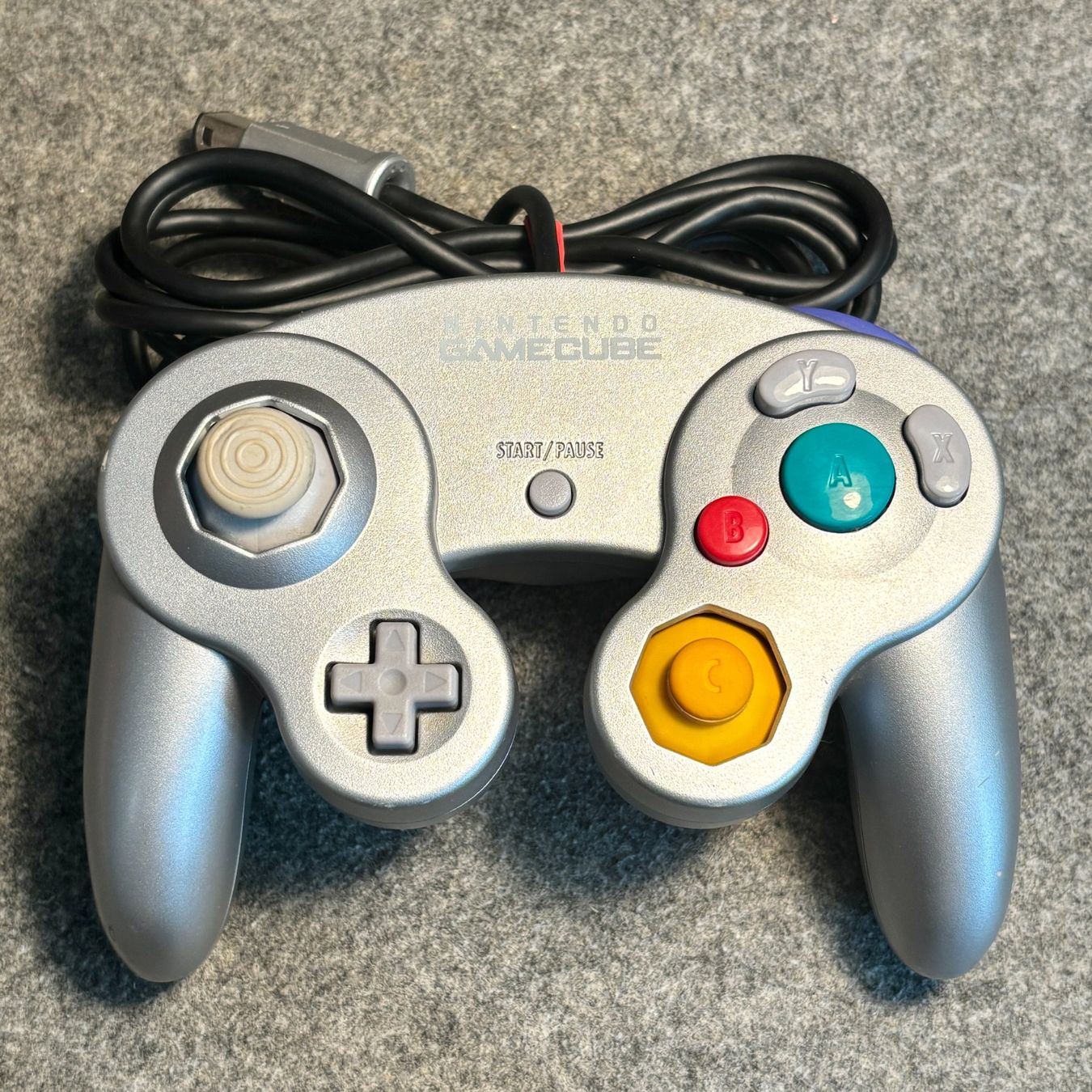 Nintendo Controller: Gamecube Controller Original Silber – Gebraucht aus Mollis von GamingCorner