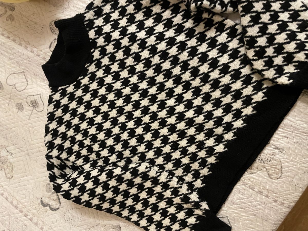 Pullover & Sweatshirts: Strickpullover Hahnentrittmuster, Gr. S, Top Zustan – Gebraucht aus Niederhasli von cak_g6nb