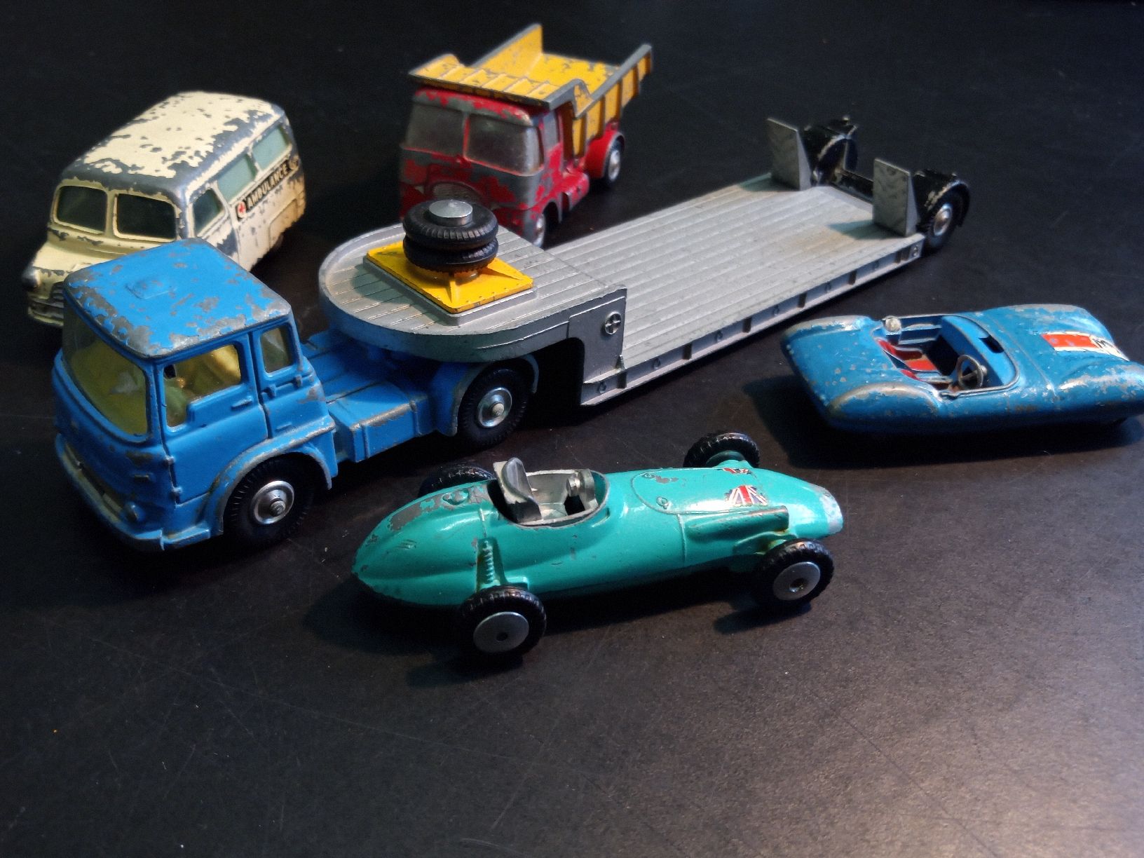 Corgi Toys Modellini d'auto: 5x Corgi Toys Modellautos Blechautos – Usato da Reiden venduto da Zofi-Brocki