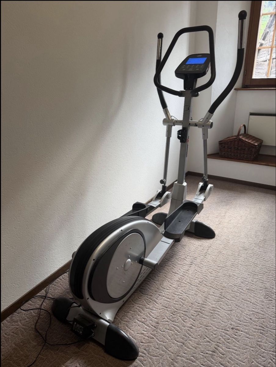 Hometrainer: elliptique de marque Crane. – Gebraucht aus Sembrancher von cha_x76c