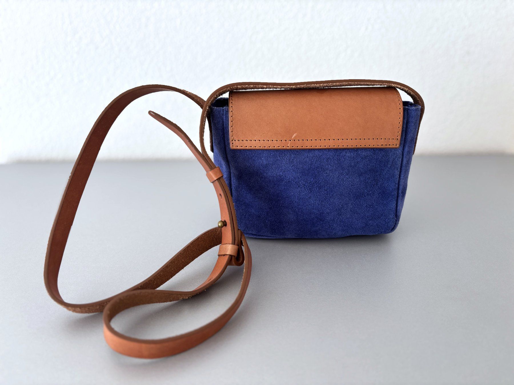 Borse da donna: Lederhandtasche Lederbag Leder Handtasche – Usato da Holzhäusern ZG venduto da paula_w 1