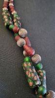 Ethno-Halskette mit bunten Glasperlen Millefiori