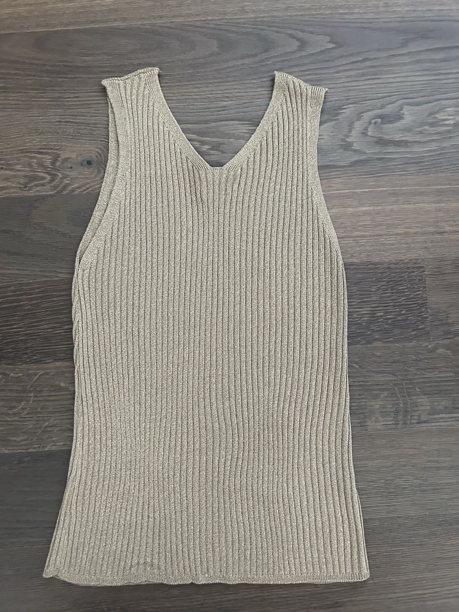 Massimo Dutti Top: Massimo dutti size S golden lycra – Usato da Epalinges venduto da kat_lyp6 2