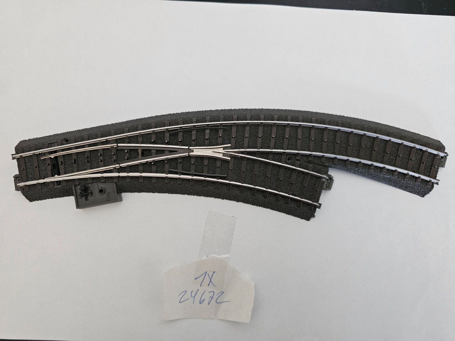 Märklin Modellini di ferrovie: Märklin gleis weiche 24672 rechts – Usato da Hunzenschwil venduto da swissladyshop