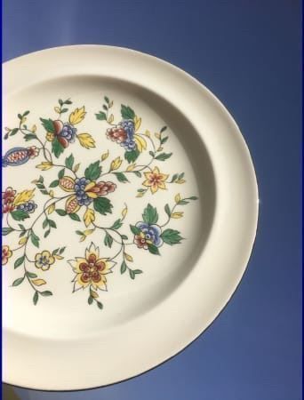 Wedgwood Piatti: WEDGWOOD TELLER HANDGEMALT QUEENS WARE – Usato da Subingen venduto da ArtBead 1