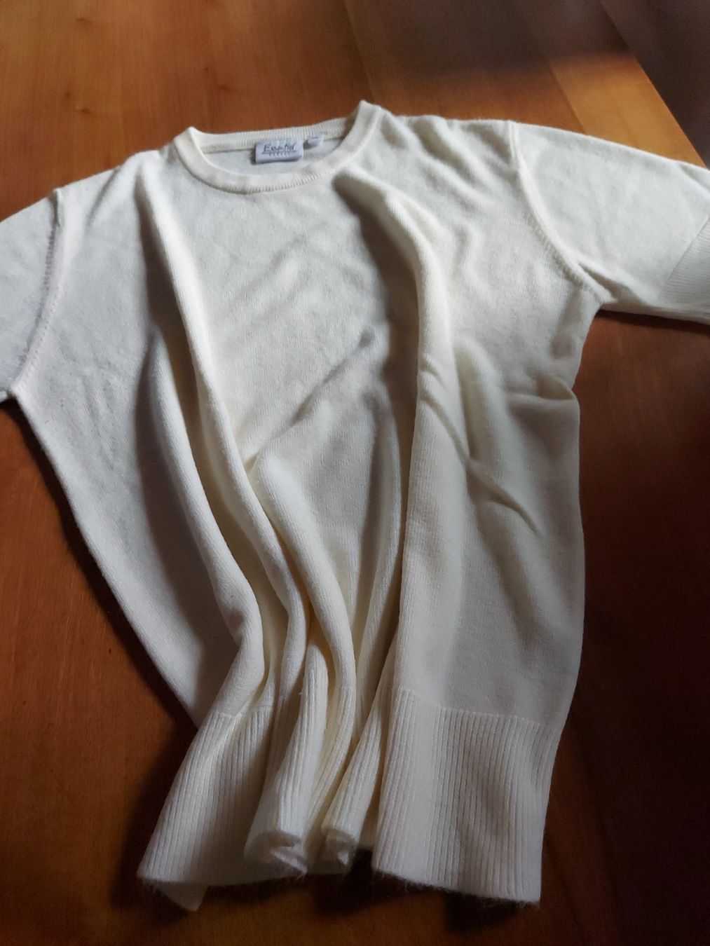 T-Shirts: NEU 4teile 3t-shirt gr M baumwolle,1pulli softacryl – Neu und originalverpackt aus Winterthur von chimischimi 1