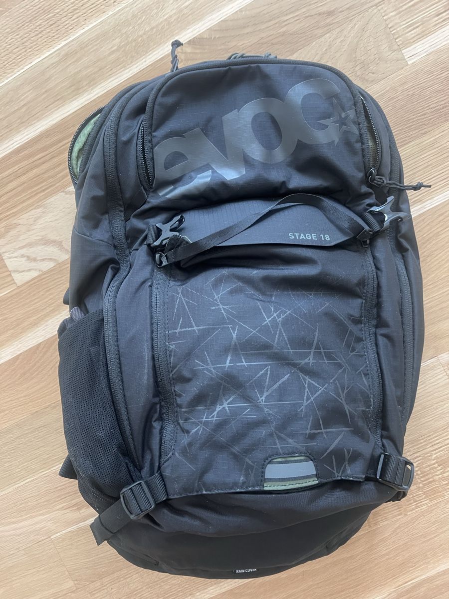 Evoc Zaini: Evoc MTB Backpack – Nuovo (secondo la descrizione) da Zürich venduto da kasia.kosieradzka