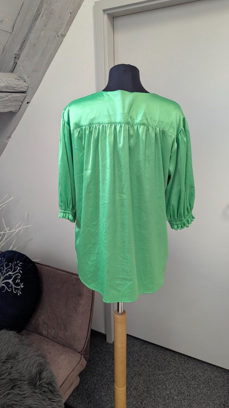 Blusen: Extravagante grüne Bluse – Gebraucht aus Feuerthalen von noe_7tx9 2