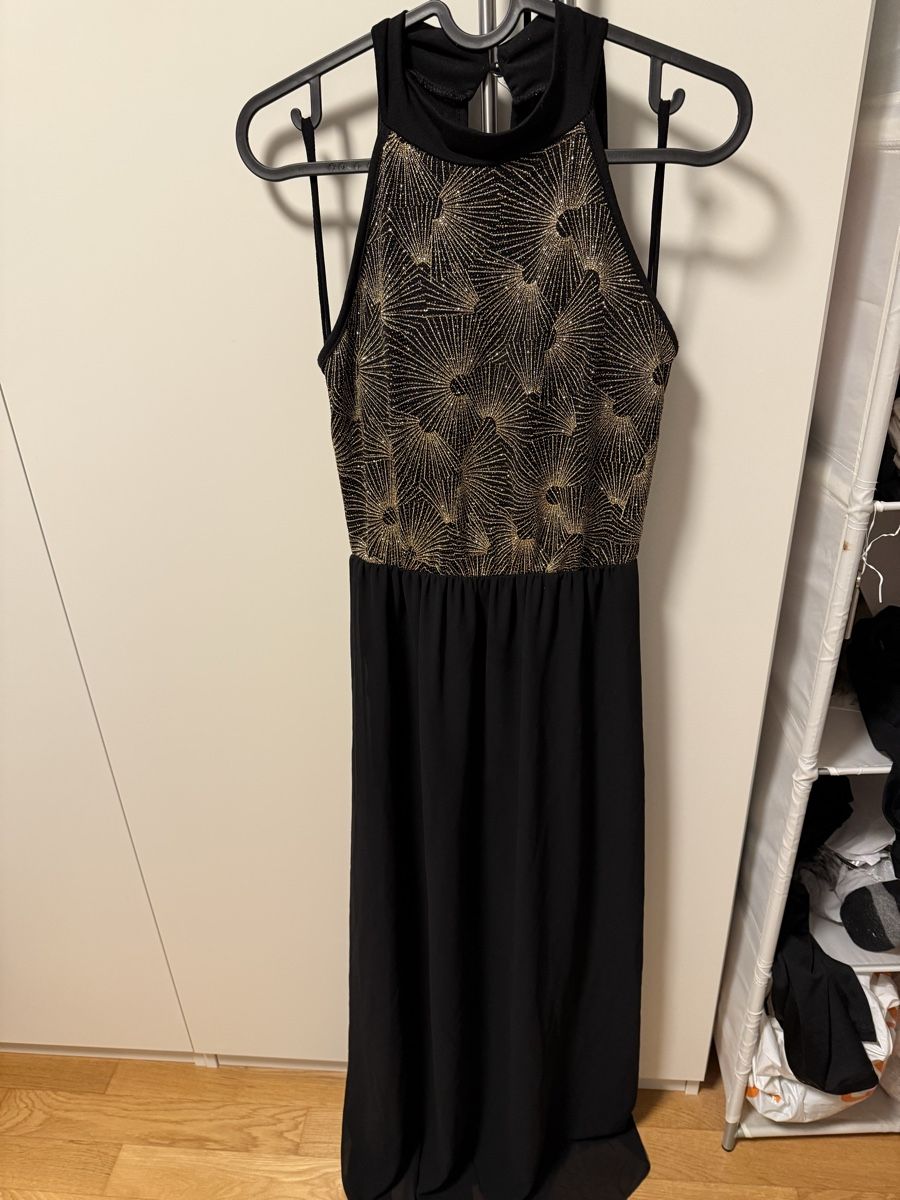 Vestiti: Schwarzes Abendkleid mit Goldmuster, festlich, Gr. S – Nuovo (secondo la descrizione) da Lenzburg venduto da car_pzg8