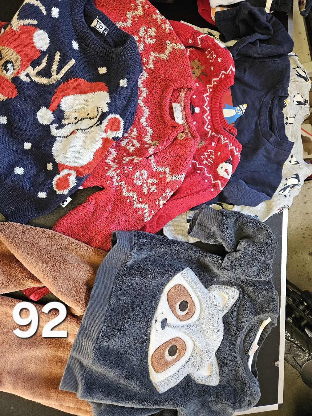 Pulls et sweat-shirts: Kinderpullover Grösse 92  – D'occasion à Bibern SO par speikyta23