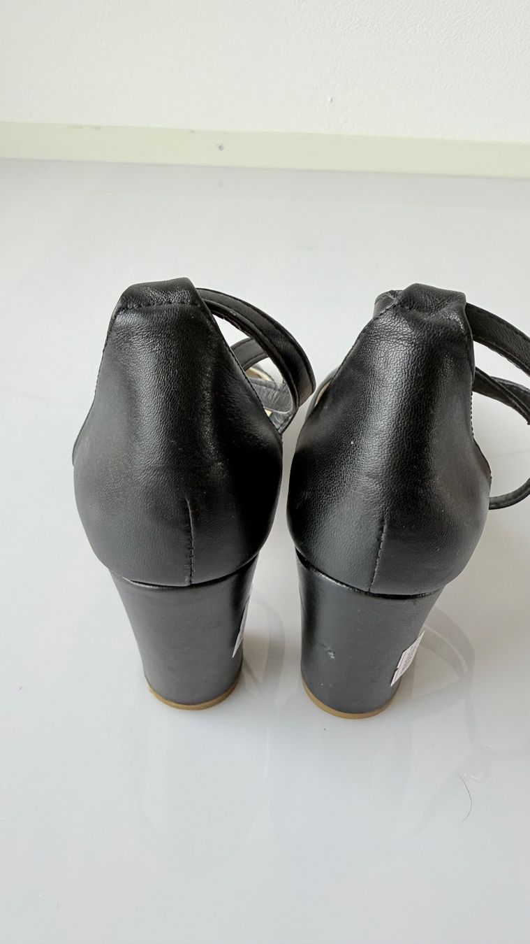 Scarpe da donna: Schuh Bata Gr. 38 – Usato da Jonen venduto da BMWE369 4