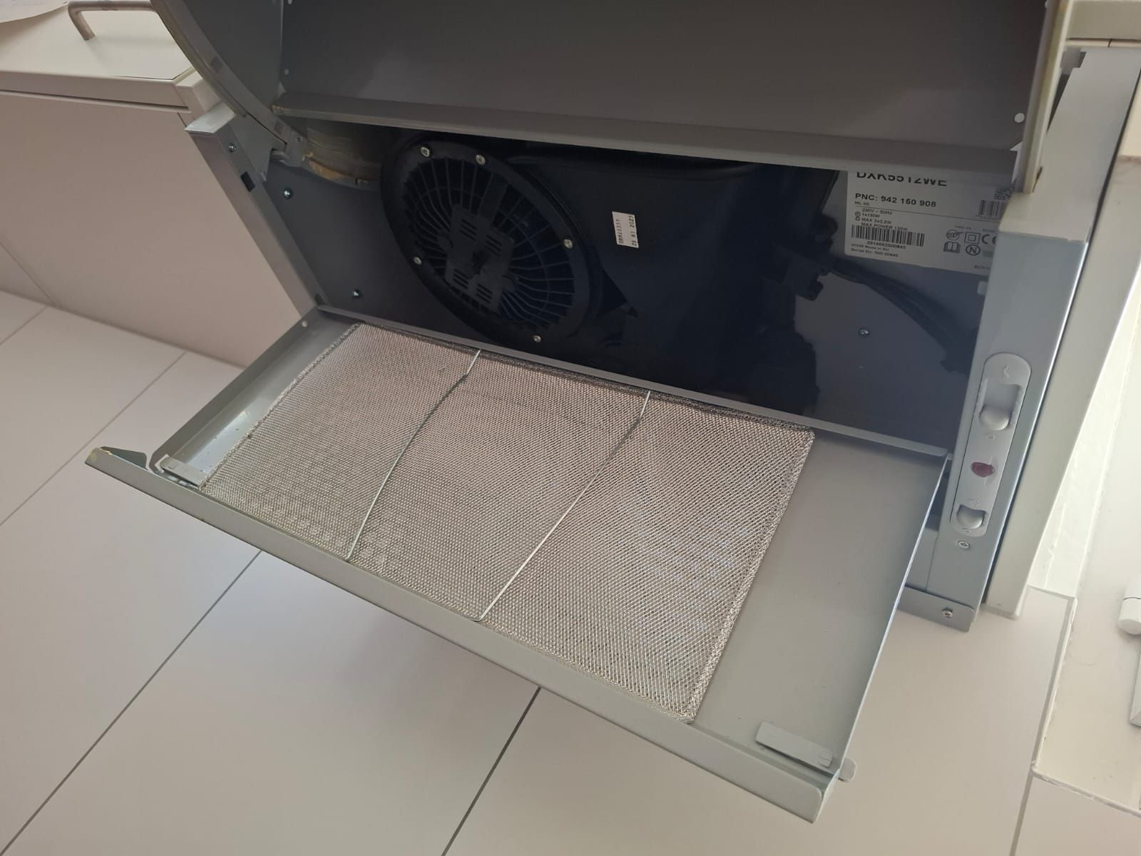 Electrolux Dampfabzug: Dampfabzug Electrolux – Gebraucht aus Birsfelden von aer_q78f 3