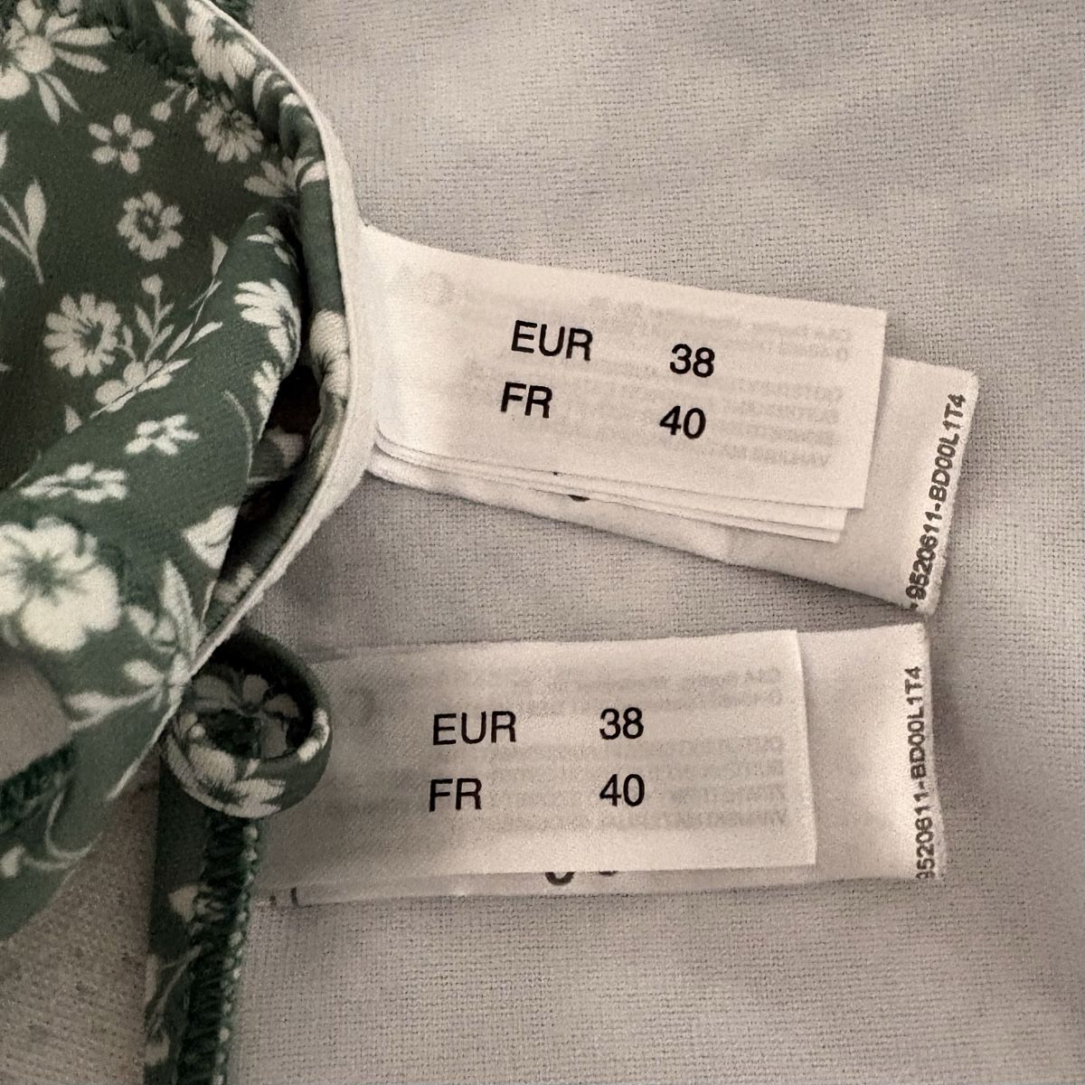 H&M Costumi da bagno & Bikini: Grünes Bikini Set mit Blumenmuster – Nuovo (secondo la descrizione) da Brünisried venduto da Livtsukki2ndHand 4