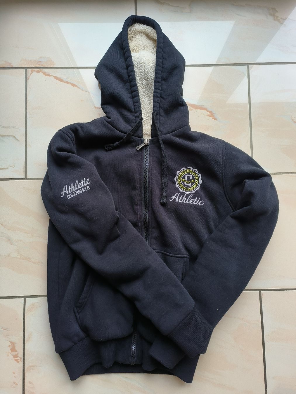 Vestes: Jacket rembourrée – D'occasion à Grône par mmaye