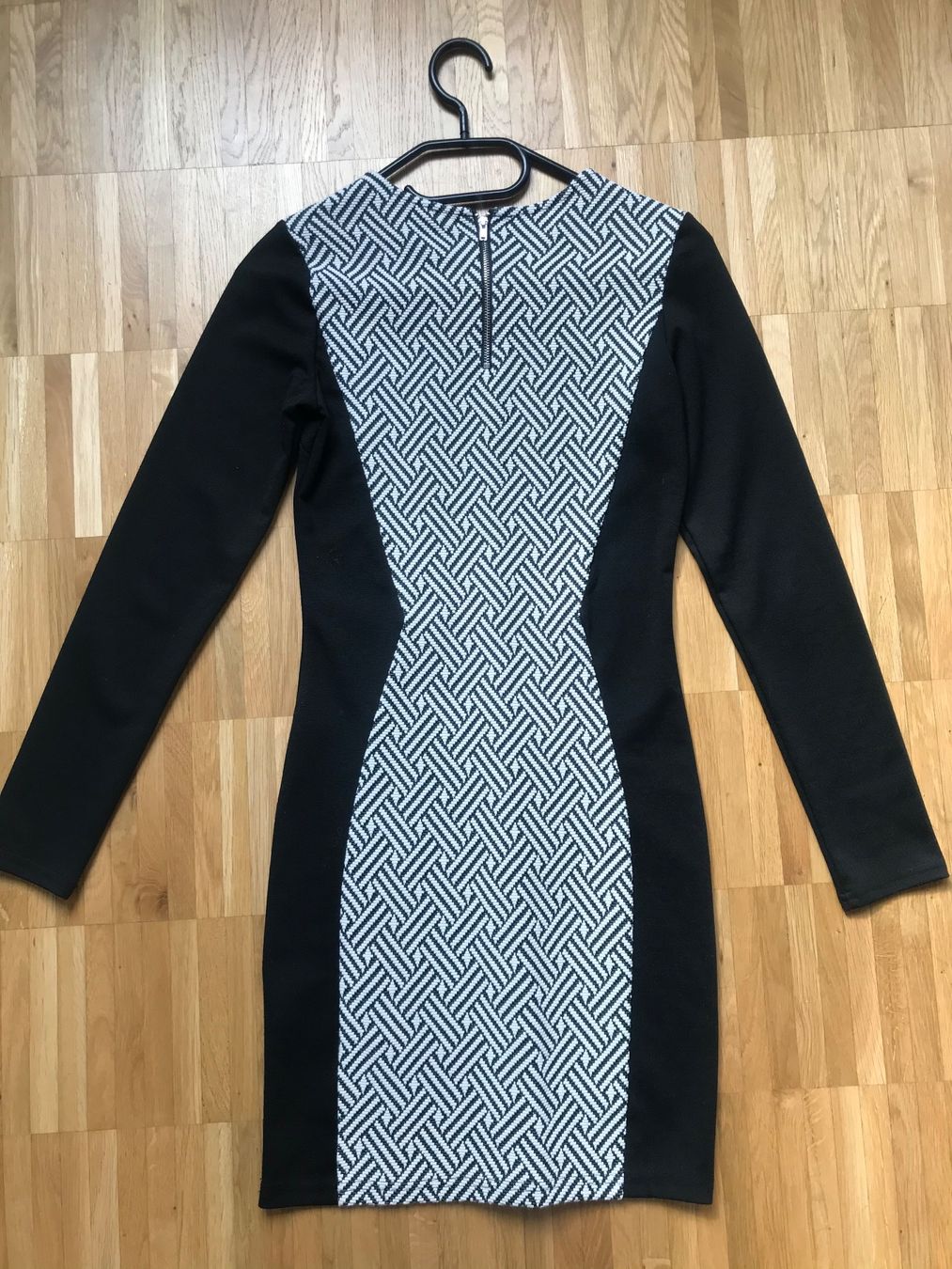 H&M Robes: H&M Kleid 36 – D'occasion à Dübendorf par VSAngel 1