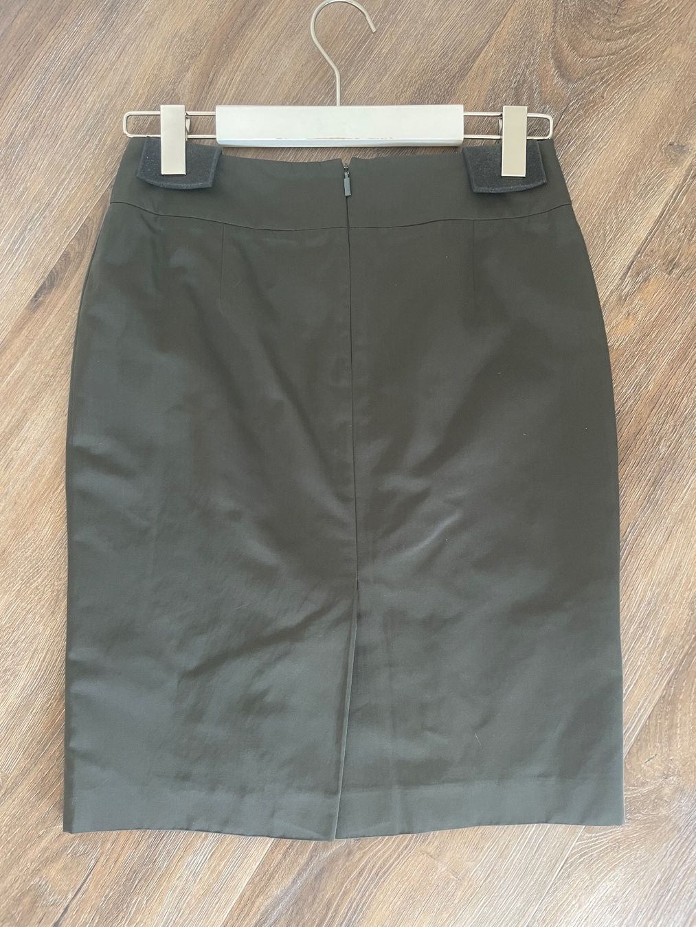 Costumi: BOSS Kostüm Gr. 34/36 neuwertig – Nuovo (secondo la descrizione) da Lenzburg venduto da PriskaLui 3