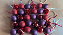 Weihnachtskugeln Set, rot und bordeaux, 30 Stk, Top Zustand!