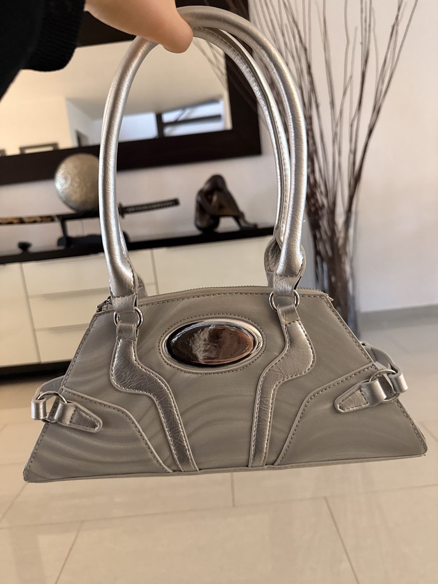 Borse da donna: Y2K Tasche – Usato da Binz venduto da Ladykatsumii