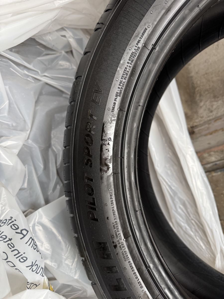 Pneus & Kompletträder: 4 stk. Michelin Pilot Sport EV 255/45 R20 - Neu – Neu und originalverpackt aus Erlenbach ZH von Mofa1989 4