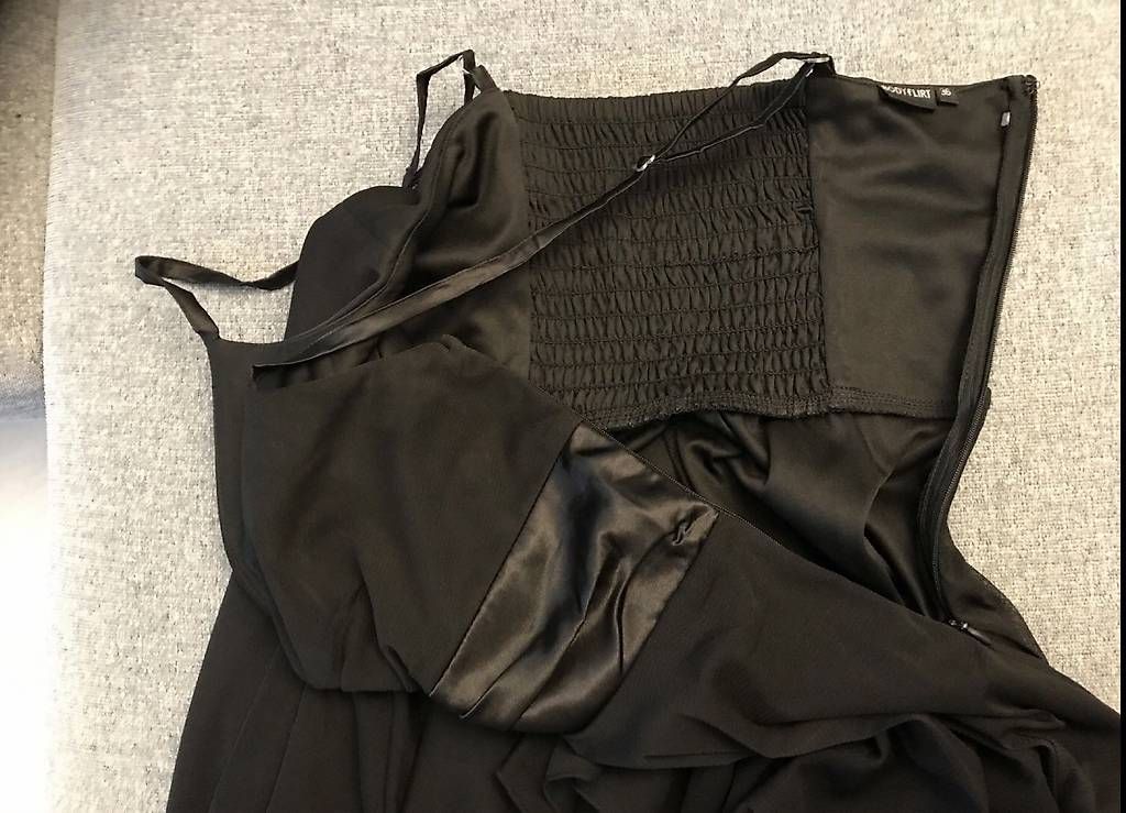 Robes: Kleid  – D'occasion à Niederglatt ZH par Mary102 4