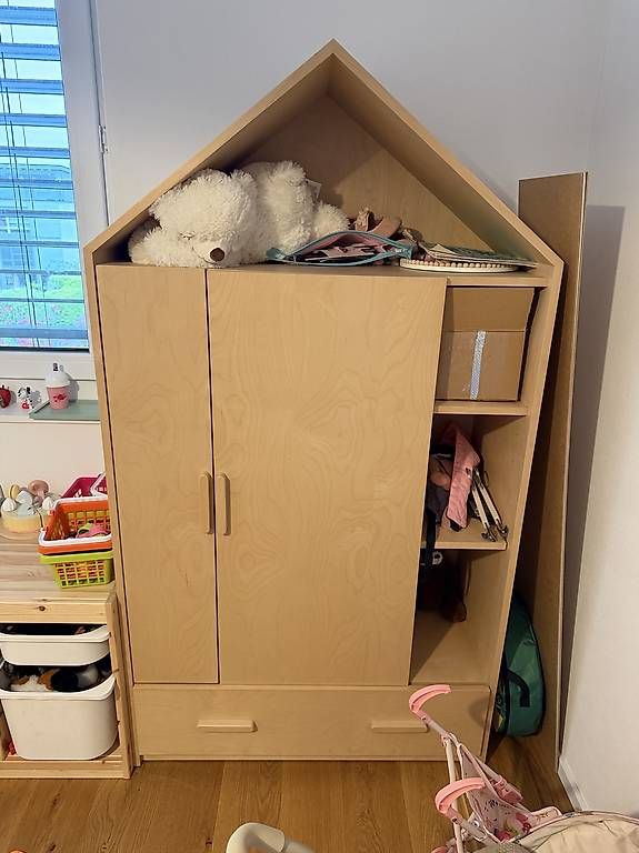 Armadi: Kleiderschrank Kinderzimmer  – Usato da Affoltern am Albis venduto da nik_hy6r 1