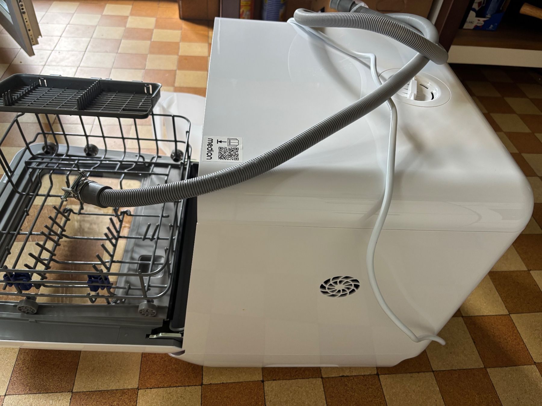 Medion Lavastoviglie: Medion mini Geschirrspüler – Usato da Basel venduto da tue_yc6z 3