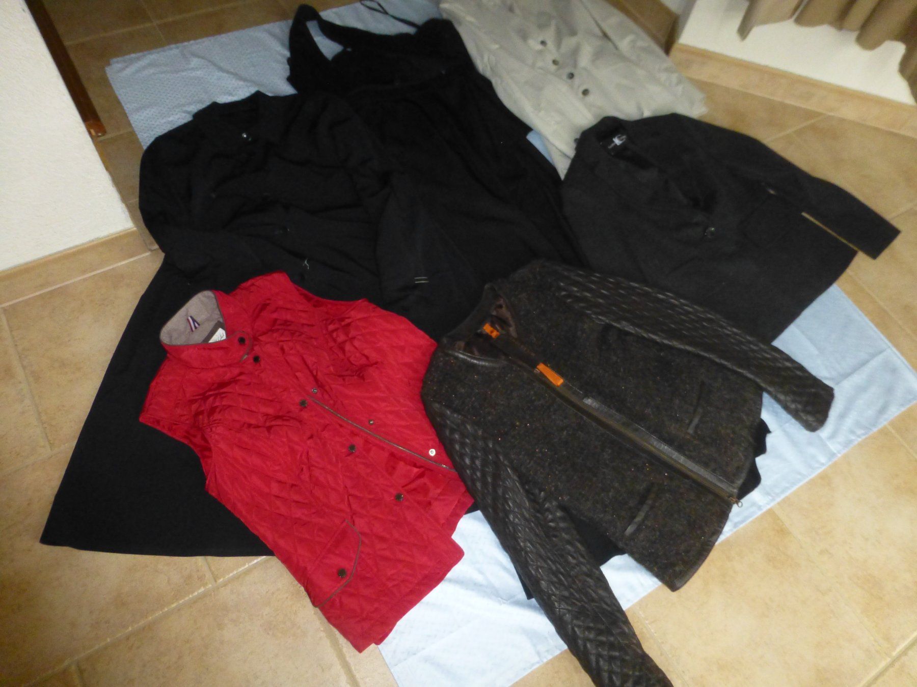Lots de vêtements: Kleiderpaket Damen, 6 Stk., Gr. 38 – D'occasion à Würenlingen par drago56 3