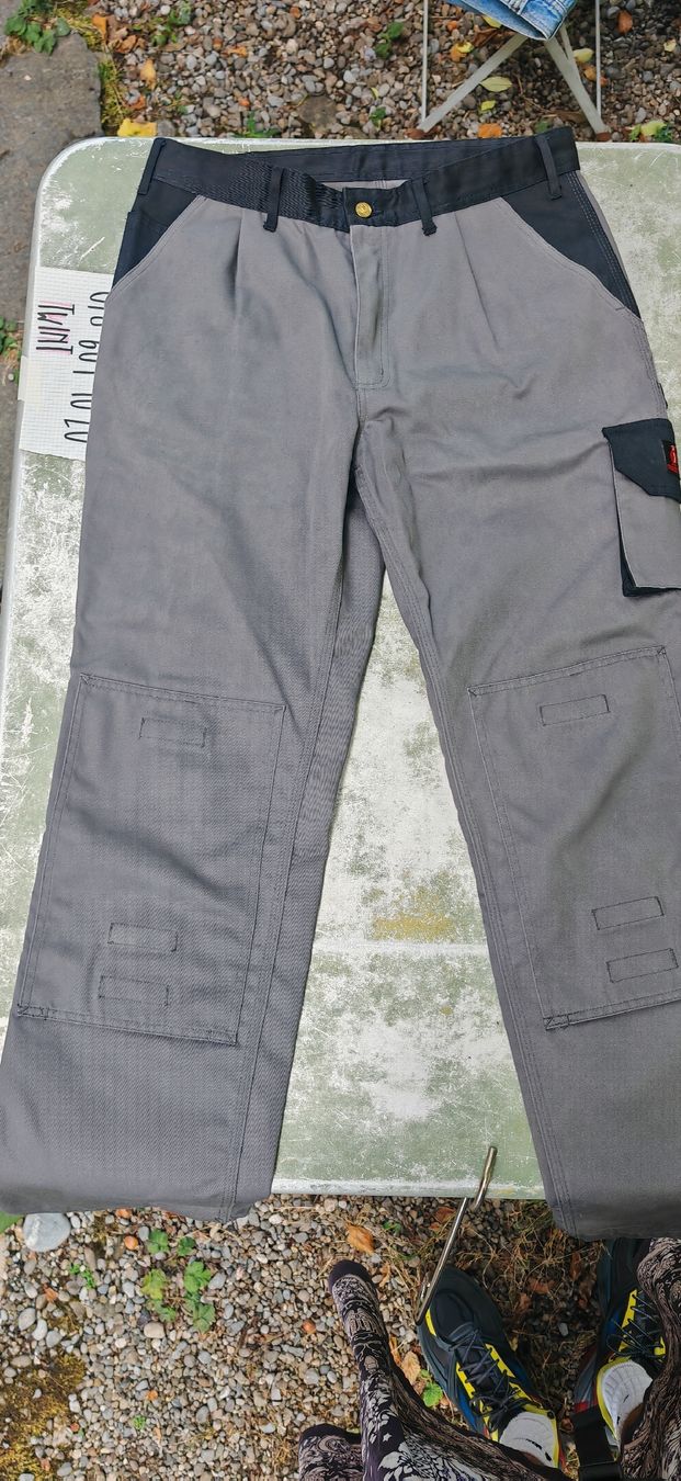 Hosen: Mascot Arbeitslose gr. 50 grau – Neu (gemäss Beschreibung) aus Zürich von NecroJap