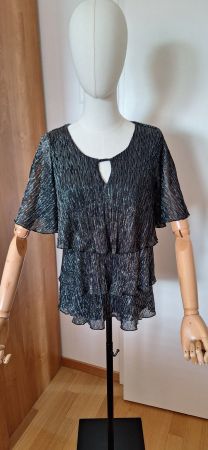 Breal, joli haut (paillettes)