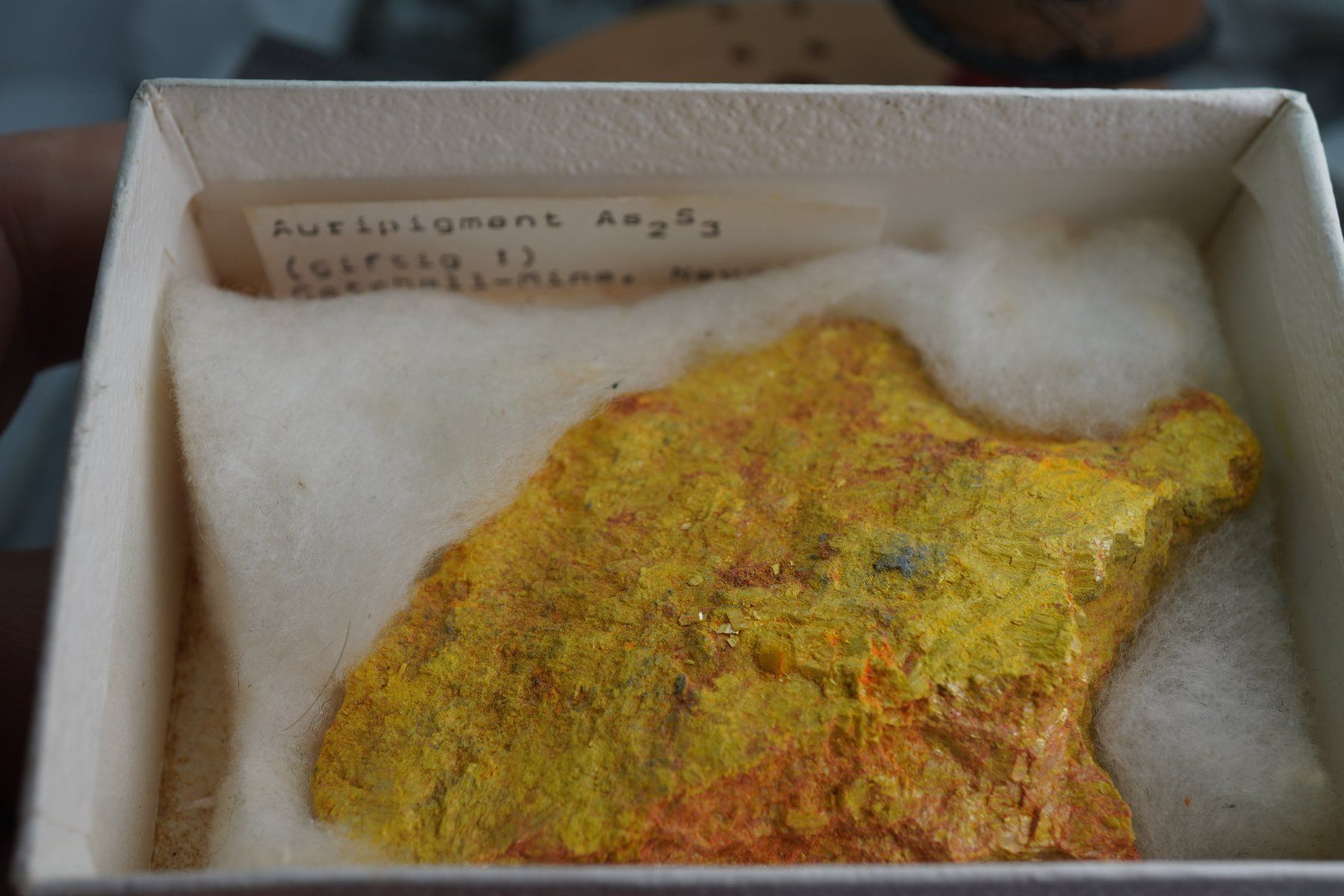 Mineralien & Heilsteine: Auripigement     Getchall Mine Nevada – Neu und originalverpackt aus Eschenbach SG von topstone 3