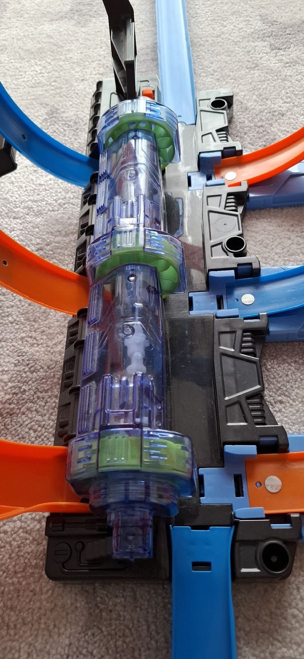 Hot Wheels Spielzeuge: Hot Wheels Rennbahn! – Gebraucht aus Hüttikon von eca_5zw9 1