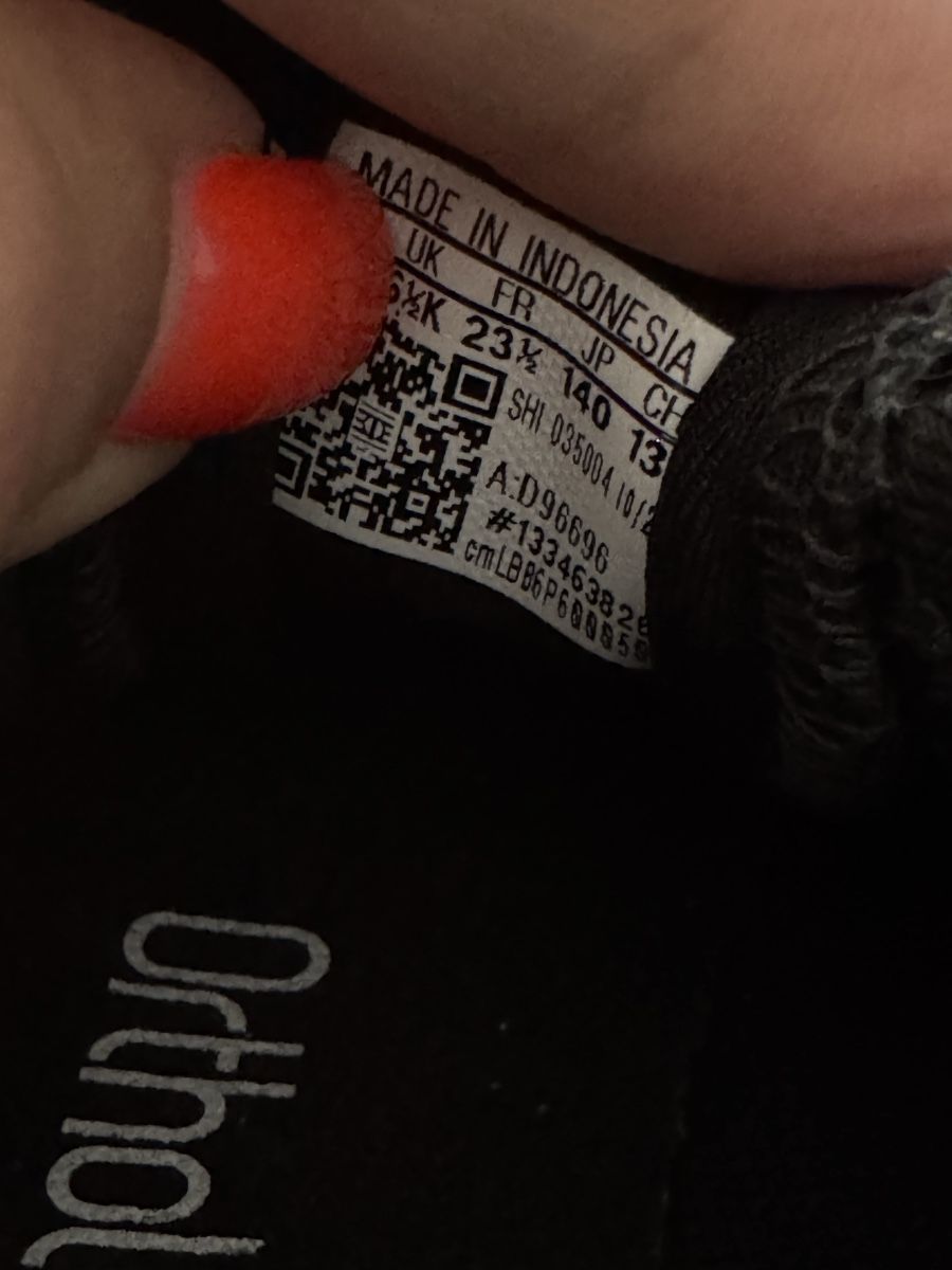 Adidas Scarpe per ragazzi: Baskets Adidas noires et blanches taille 23,5 – Nuovo (secondo la descrizione) da La Chaux-de-Fonds venduto da kel_9khc 3