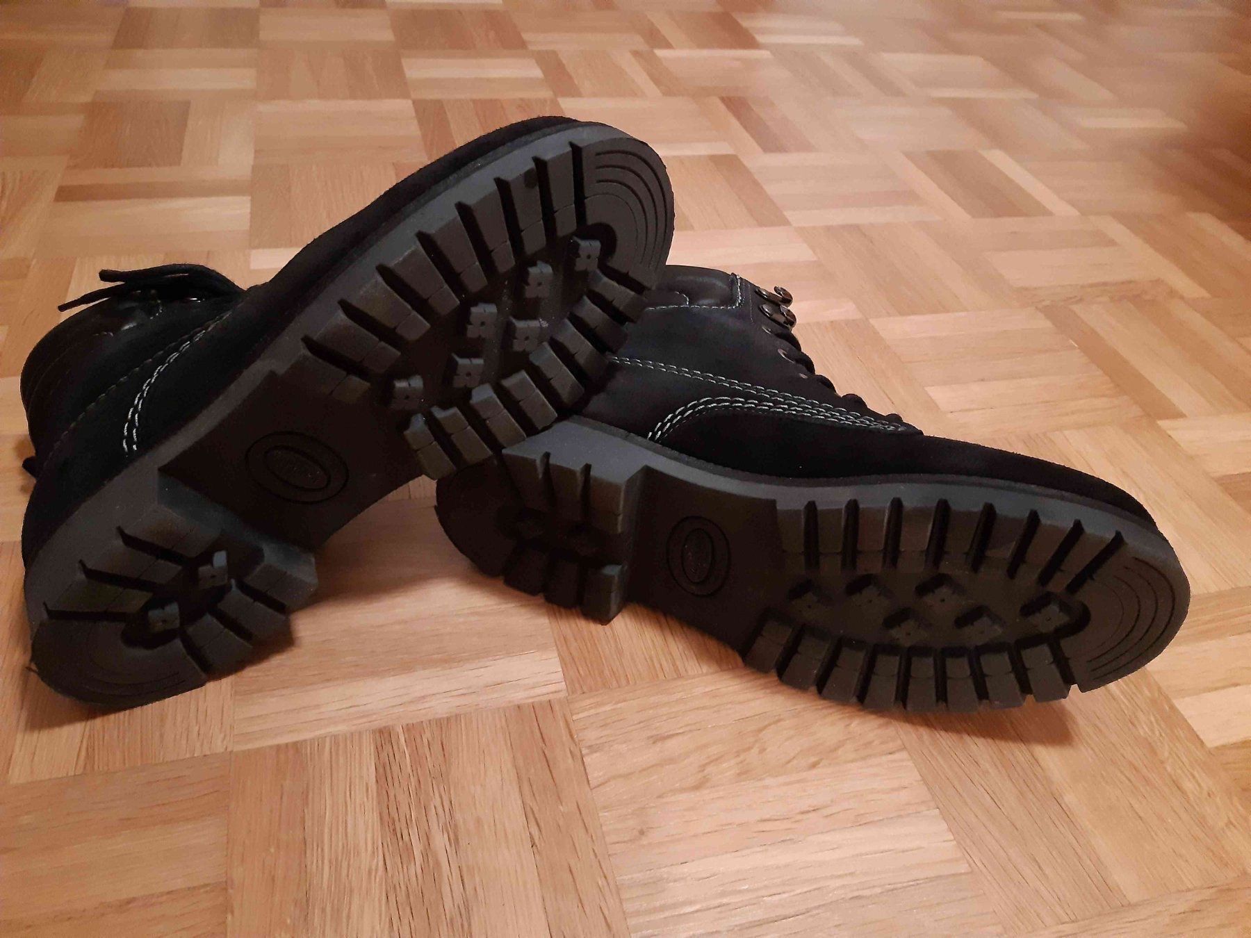 Navyboot Scarpe da donna: Tolle Navyboot Winterstiefeletten, Leder, Gr. 39 – Nuovo (secondo la descrizione) da Olten venduto da Dickbrave 4