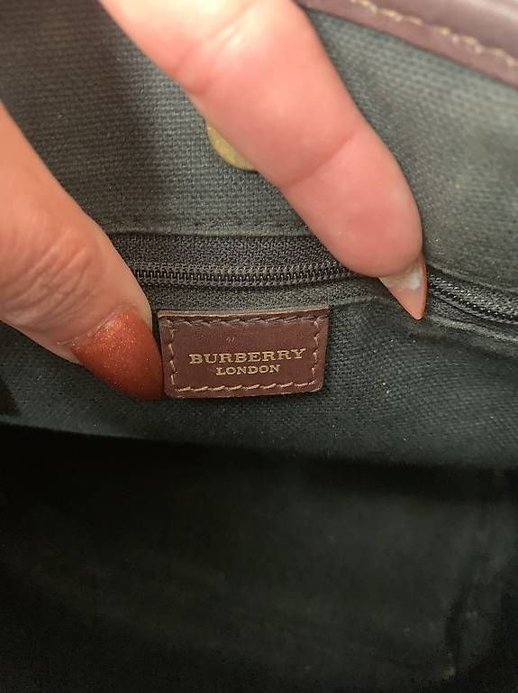 Burberry Sacs femmes: Original Burberry Nova Check Handtasche Leder – D'occasion à Rothrist par Oddymanliane 4
