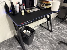 Gaming Tisch BX Gaming schwarz mit  LED Beleuchtung