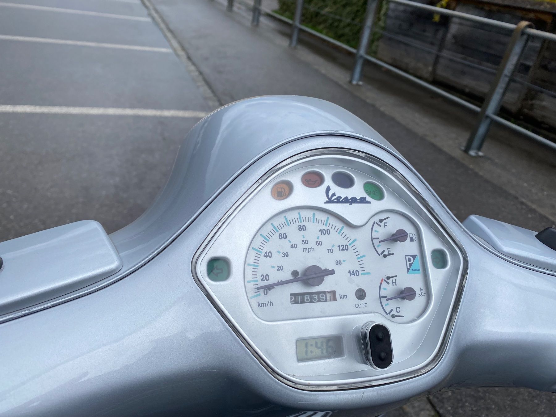 Piaggio Strasse: Verkaufe PIAGGIO VESPA GTS 125 ROLLER – Gebraucht aus Frutigen von urs_bgh7 4