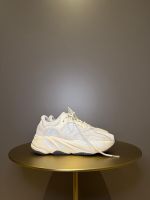 Yeezy Boost 700 "Analog"