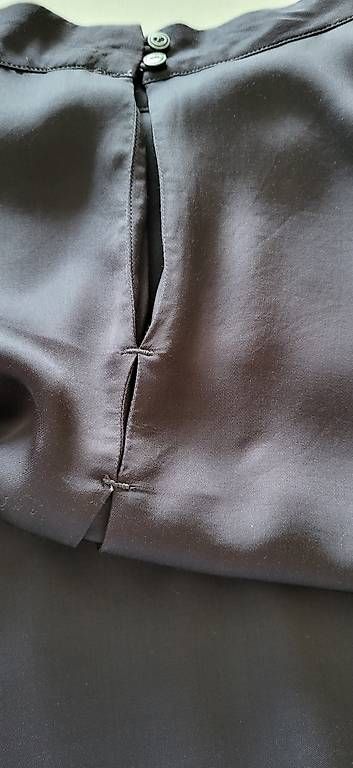 Camicette: NILE  elegante Bluse – Usato da Zizers venduto da Roosi1 1