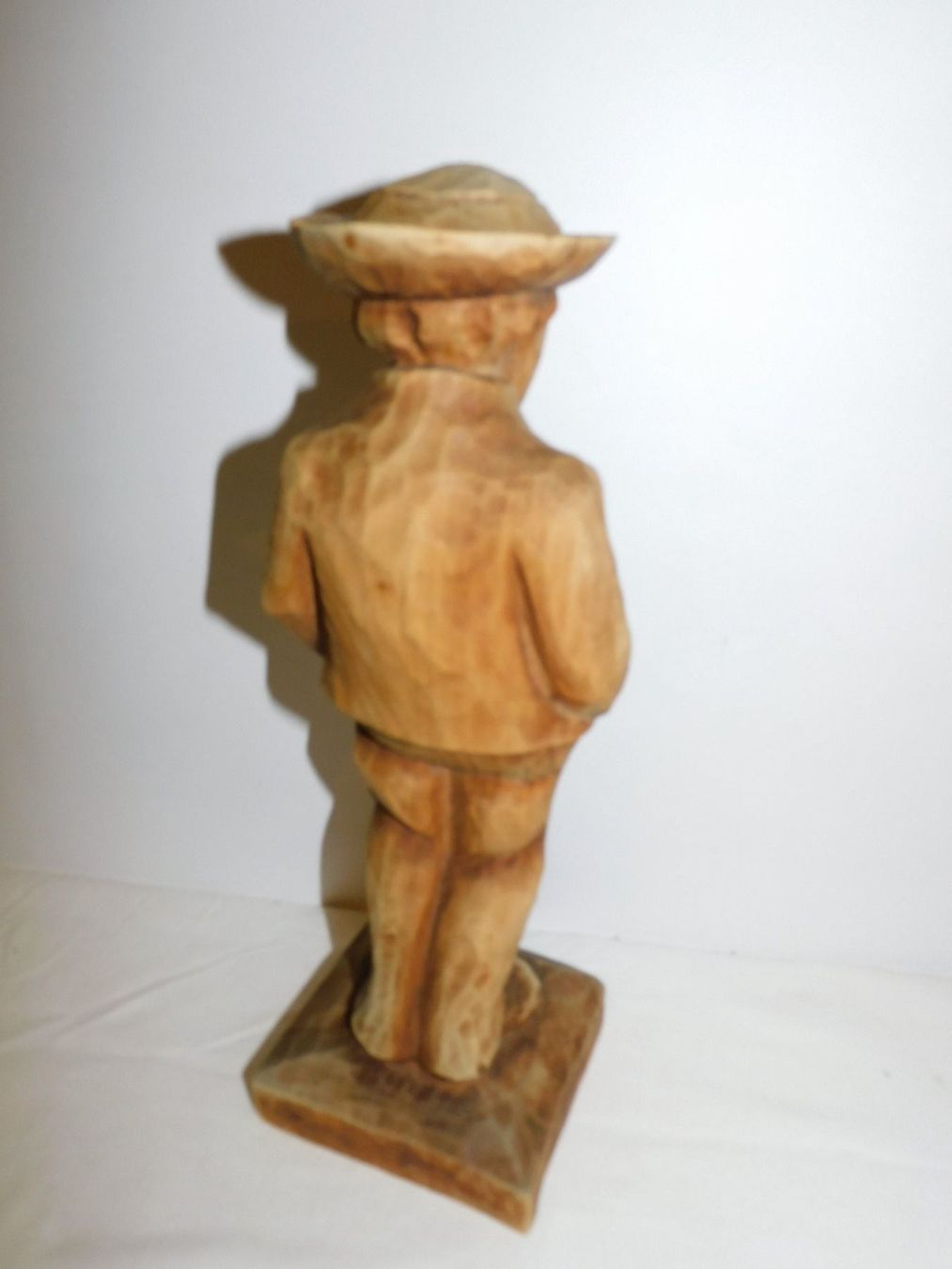 Sculture & Statue: Holzfigur Mann mit Hut, geschnitzt, Vintage – Usato da sursee venduto da trilli-tralli 4