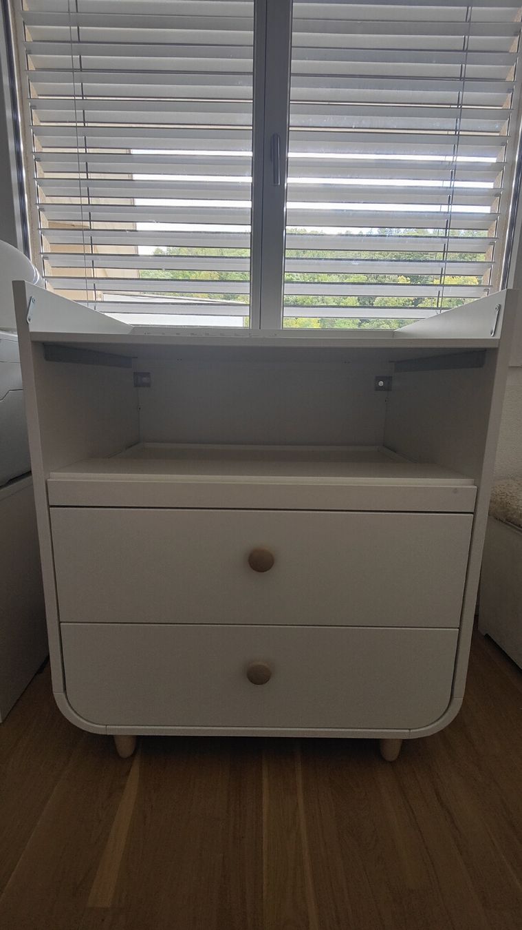 Ikea Tables à langer & accessoires: IKEA MYLLRA Wickeltisch – Neuf (Voir description) à Liestal par Maski11