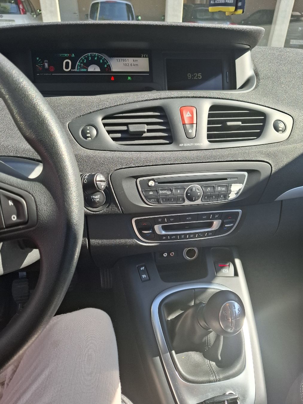 Renault Automobili: renault scenic 1.4 tce 130cv – Usato da La Sarraz venduto da xav_q5bm 4