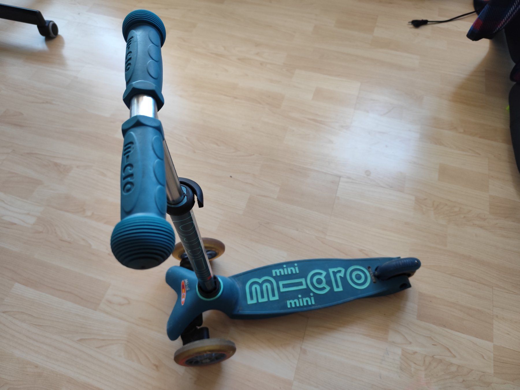 Micro Kickboard: micro Micro Mini2Grow Deluxe – Usato da Remetschwil venduto da Anaoli 1