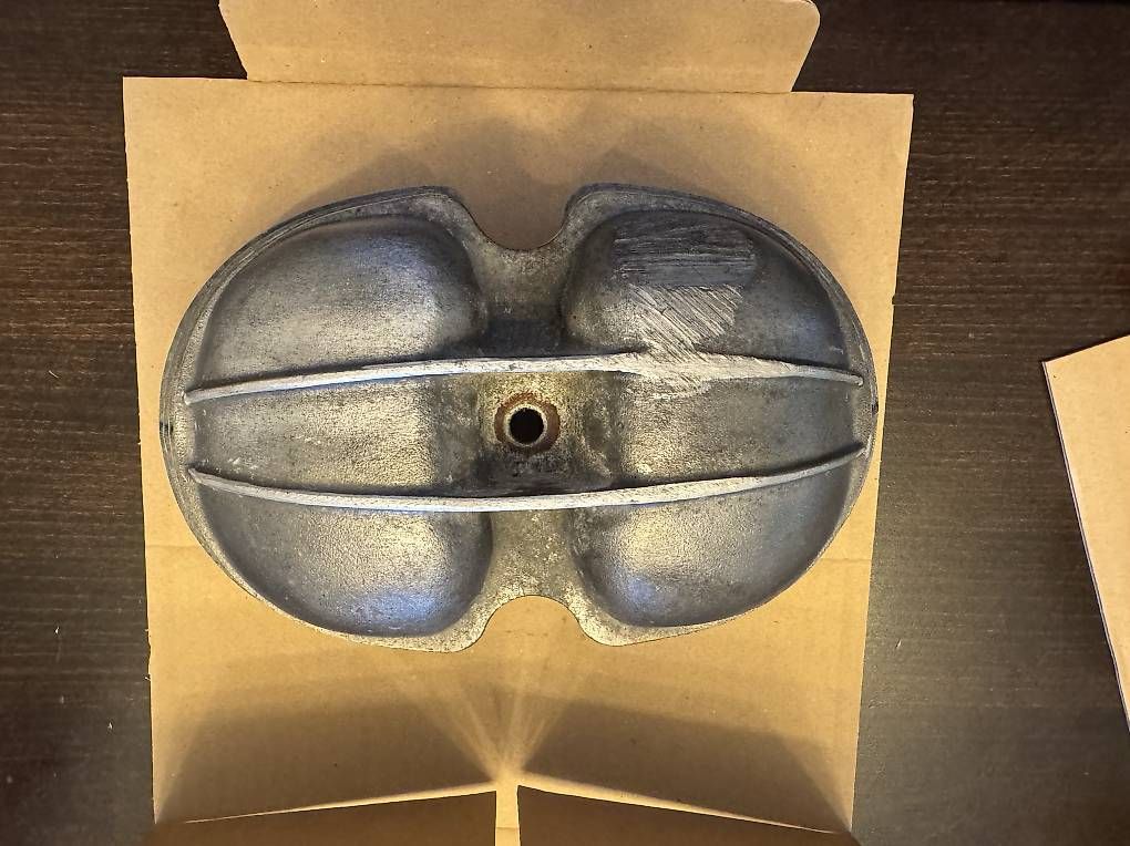 Toutes les pièces auto: BMW Ventildeckel – D'occasion à Bellikon par hundred